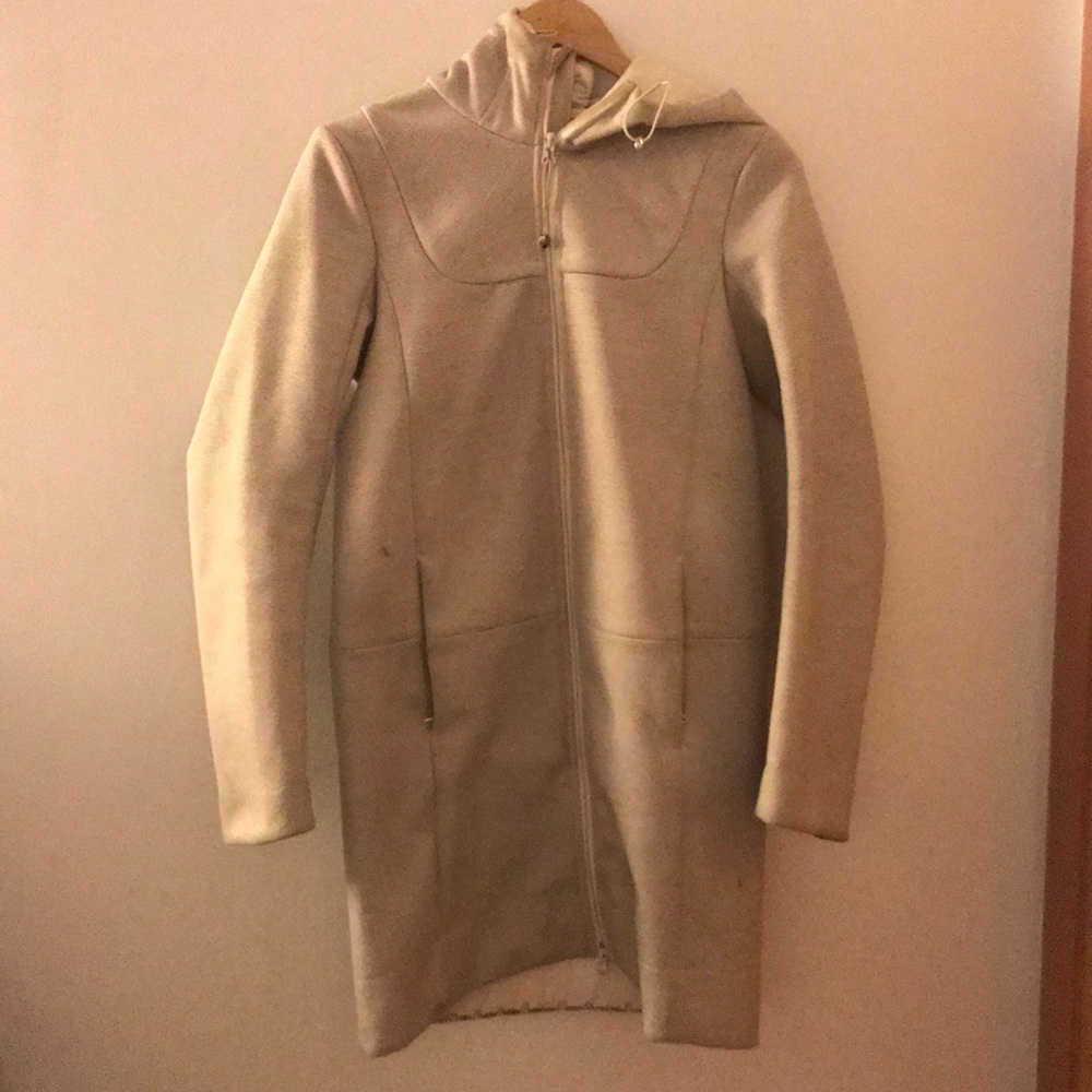 Lululemon waterproof knee length jacket